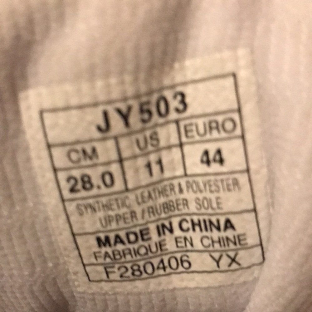 ASICS - Picture 7 of 11